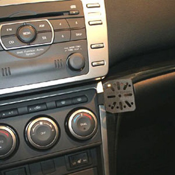 Houder - Dashmount Mazda 6 2008-2012 LET OP: UITLOPEND ARTIKEL STERK IN PRIJS VERLAAGD!