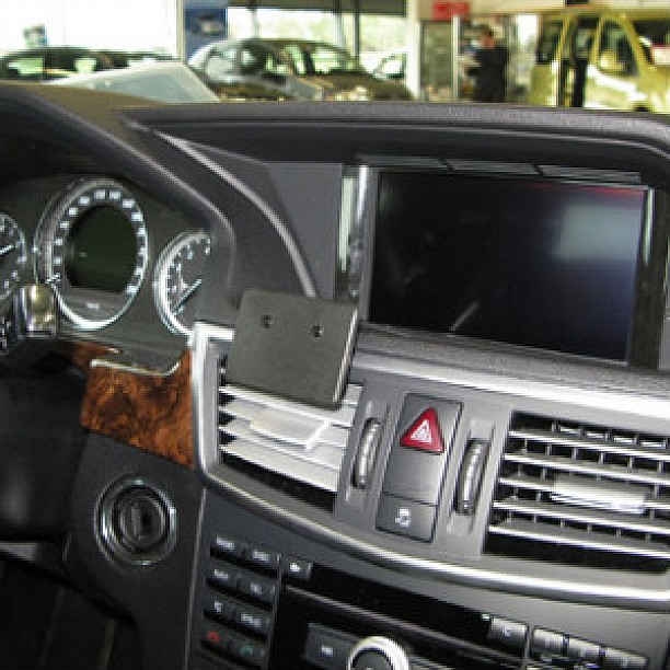Houder - Brodit ProClip - Mercedes Benz E-Klasse Sedan 2009-2013 / Stationwagen 2010-2013 Center mount