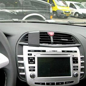 Houder - Brodit ProClip - Lancia Delta 2010-2014 Center mount. LET OP: UITLOPEND ARTIKEL, KAN NET RETOUR!