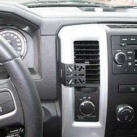 Houder - Dashmount Dodge Ram 2009-2012 Kleur: Zwart LET OP: UITLOPEND ARTIKEL STERK IN PRIJS VERLAAGD!
