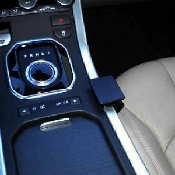 Houder - Brodit ProClip - Land Rover Range Rover Evoque 2012-2018 Console mount Houder - Brodit ProClip - Land Rover Range Rover Evoque 2012-2018 Console mount
