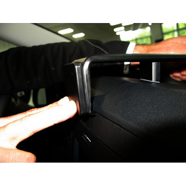 Houder - Brodit ProClip - Mercedes Benz Vito 2015-2023 Versterkte Center mount Houder - Brodit ProClip - Mercedes Benz Vito 2015-2023 Versterkte Center mount