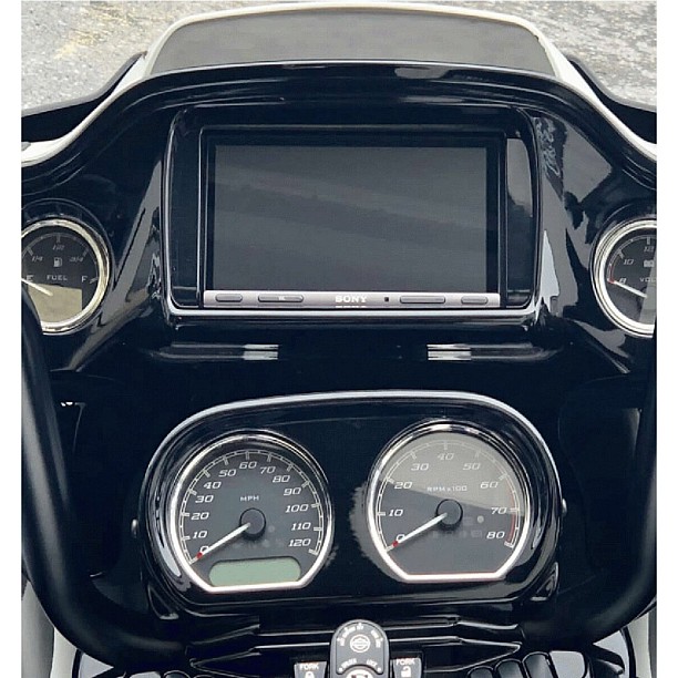 2-DIN radiopaneel Harley-Davidson 2014-2023 zonder radio optie (METRA)