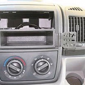 Houder - Dashmount Citroën Jumper-Fiat Ducato-Peugeot Boxer 2007-2019  UITLOPEND ARTIKEL STERK IN PRIJS VERLAAGD!
