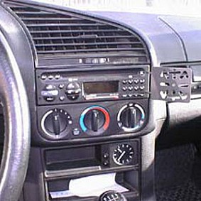 Houder - Dashmount Radio Quick Mount Blaupunkt Grundig VDO dub. pin LET OP: UITLOPEND ARTIKEL STERK IN PRIJS VERLAAGD