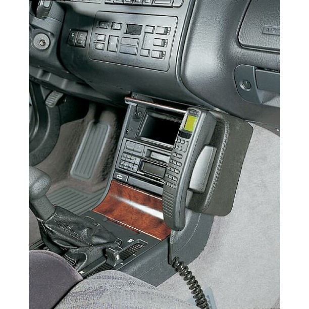 Houder - Kuda Citroën XM 1995-2000 Kleur: Zwart Houder - Kuda Citroën XM 1995-2000 Kleur: Zwart