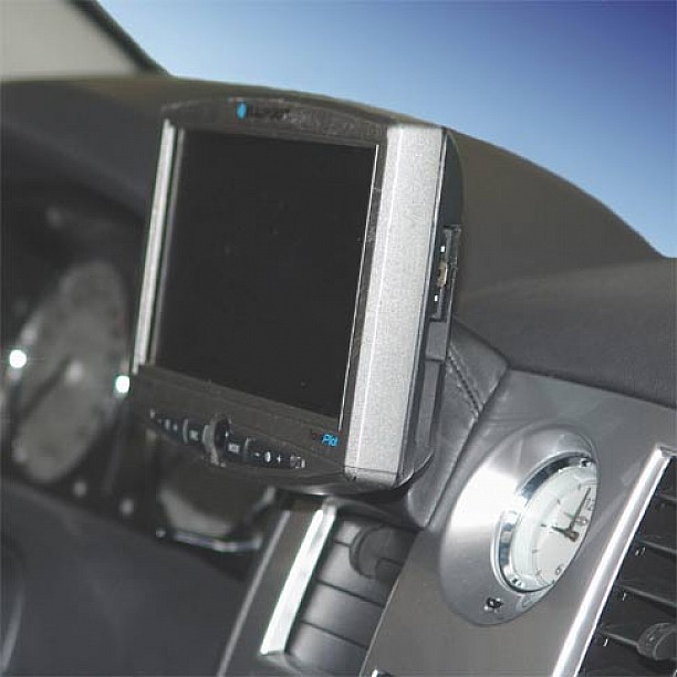 Houder - Kuda Chrysler 300C 11/2004-11/2012 Kleur: Zwart Houder - Kuda Chrysler 300C 11/2004-11/2012 Kleur: Zwart