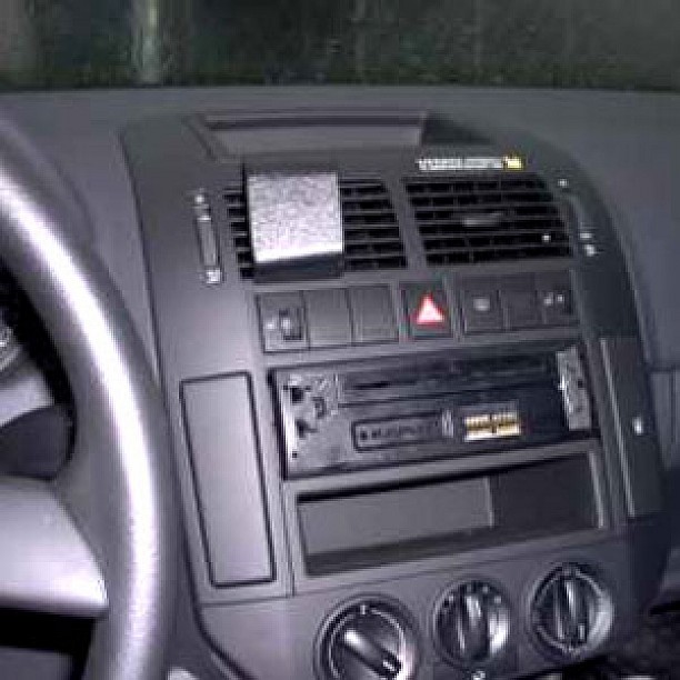 Houder - Brodit ProClip - Volkswagen Polo 2002-2009 Center mount Houder - Brodit ProClip - Volkswagen Polo 2002-2009 Center mount