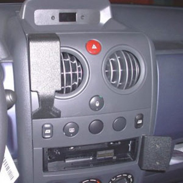 Houder - Brodit ProClip - Citroën Berlingo II - Peugeot Partner 2003-2008 Center mount