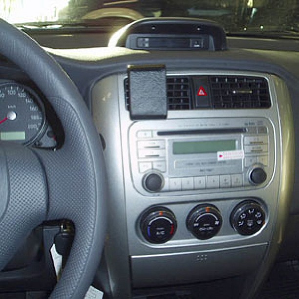 Houder - Brodit ProClip - Suzuki Aerio/ Liana Center mount Houder - Brodit ProClip - Suzuki Aerio/ Liana Center mount