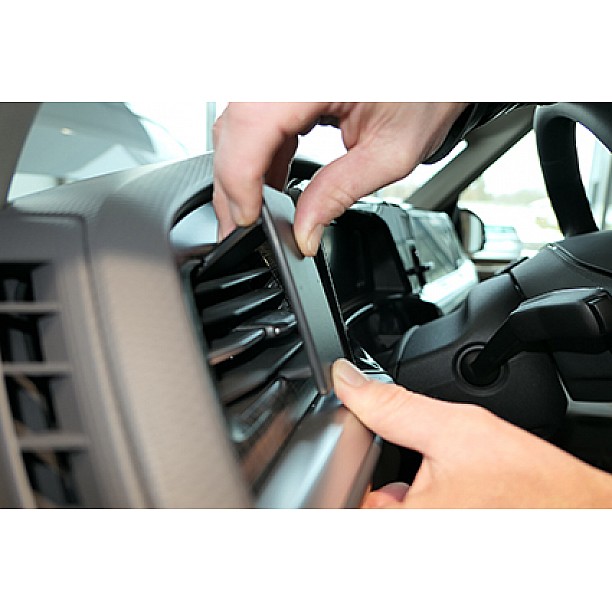 Houder - Brodit ProClip - Volkswagen T7 Multivan 2022-> Left mount Houder - Brodit ProClip - Volkswagen T7 Multivan 2022-> Left mount