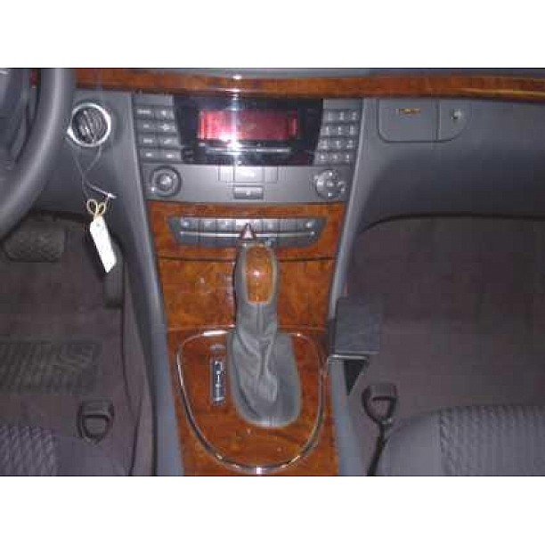 Houder - Brodit ProClip - Mercedes Benz E-Klasse Coupé/Station/Sedan 2002-2011 Console mount, Angled