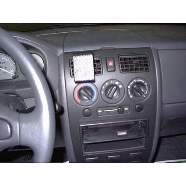 Houder - Brodit ProClip - Daihatsu Sirion 2002-2006 Center mount. LET OP: UITLOPEND ARTIKEL, KAN NIET RETOUR! Houder - Brodit ProClip - Daihatsu Sirion 2002-2006 Center mount. LET OP: UITLOPEND ARTIKEL, KAN NIET RETOUR!