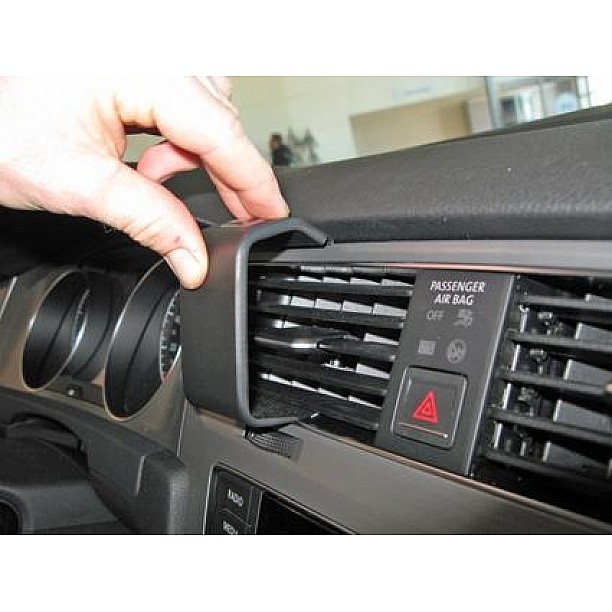 Houder - Brodit ProClip - Volkswagen Golf 7 / Variant/ Sportscombi 2013-2020 Alltrack 2017-2020 Center mount Houder - Brodit ProClip - Volkswagen Golf 7 / Variant/ Sportscombi 2013-2020 Alltrack 2017-2020 Center mount