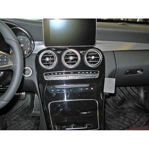Houder - Brodit ProClip - Mercedes Benz C-Klasse (180-320) 2014-2021 Angled mount Houder - Brodit ProClip - Mercedes Benz C-Klasse (180-320) 2014-2021 Angled mount