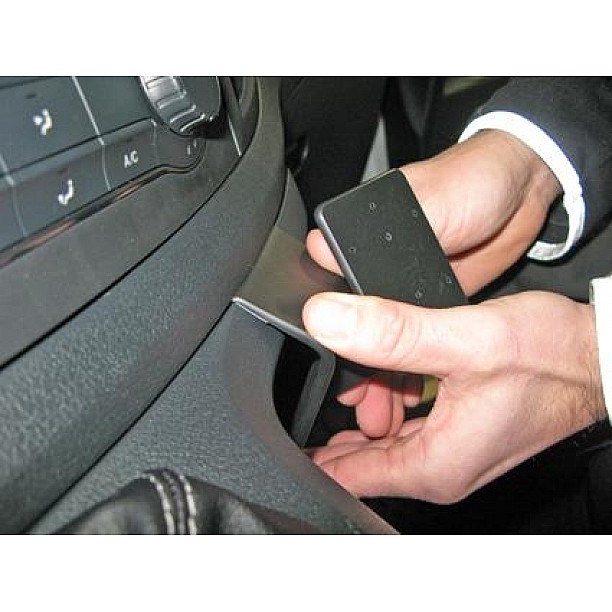 Houder - Brodit ProClip - Mercedes Benz Vito 2015-2023 Angled mount Houder - Brodit ProClip - Mercedes Benz Vito 2015-2023 Angled mount