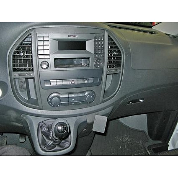 Houder - Brodit ProClip - Mercedes Benz Vito 2015-2023 Angled mount Houder - Brodit ProClip - Mercedes Benz Vito 2015-2023 Angled mount