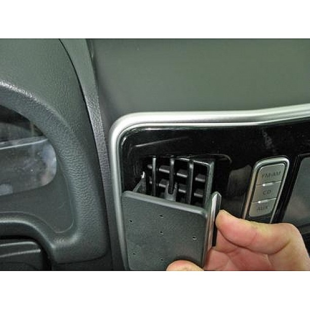 Houder - Brodit ProClip - Nissan NV200 2015-2023 Center mount Houder - Brodit ProClip - Nissan NV200 2015-2023 Center mount