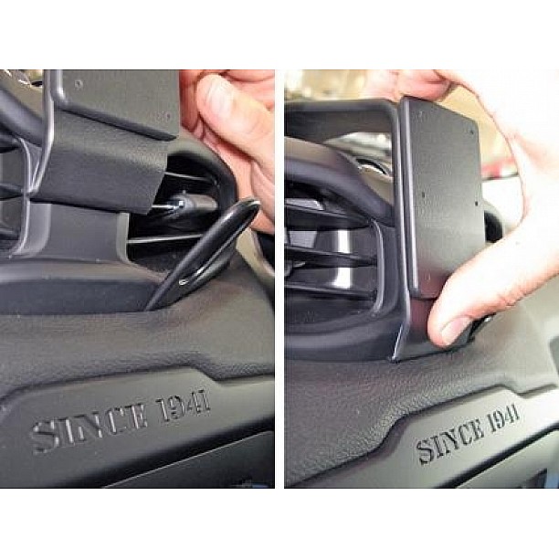 Houder - Brodit ProClip - Jeep Renegade 2015-2023 Center mount Houder - Brodit ProClip - Jeep Renegade 2015-2023 Center mount
