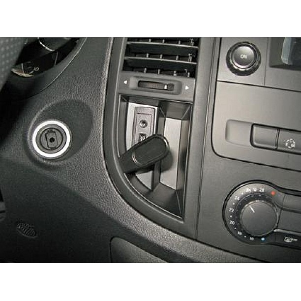 Houder - Brodit ProClip - Mercedes Benz Vito 2015-2023 Center mount (automatische transmissie) Houder - Brodit ProClip - Mercedes Benz Vito 2015-2023 Center mount (automatische transmissie)