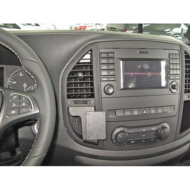 Houder - Brodit ProClip - Mercedes Benz Vito 2015-2023 Center mount (automatische transmissie) Houder - Brodit ProClip - Mercedes Benz Vito 2015-2023 Center mount (automatische transmissie)