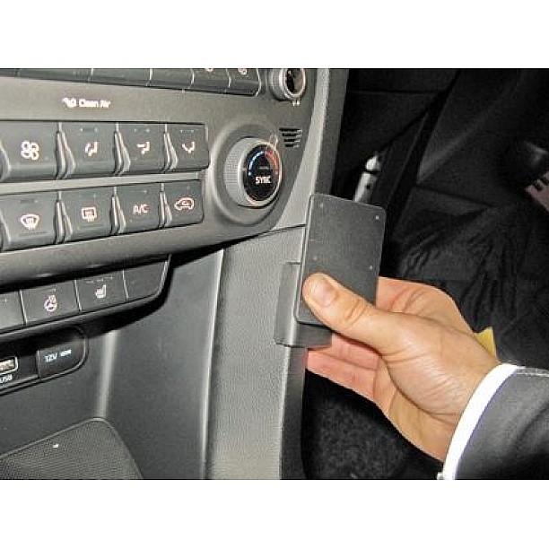 Houder - Brodit ProClip - Kia Sportage 2016-> Angled mount Houder - Brodit ProClip - Kia Sportage 2016-> Angled mount
