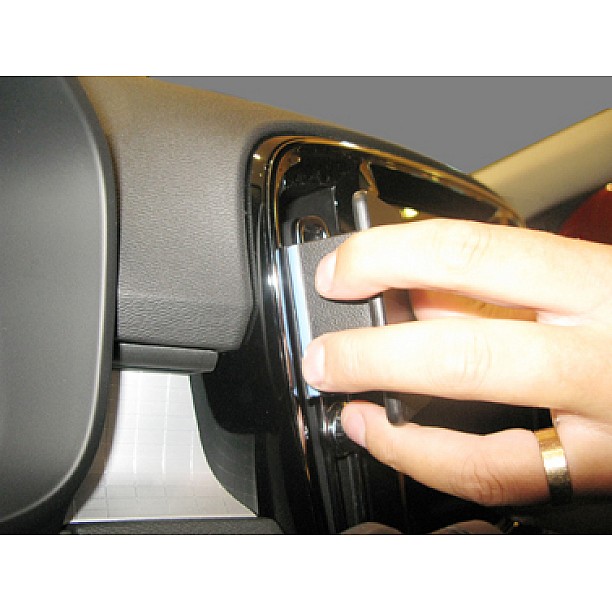 Houder - Brodit ProClip - Volvo XC40 2018-> EX40 / EC40 / C40 2025-> Angled mount Houder - Brodit ProClip - Volvo XC40 2018-> EX40 / EC40 / C40 2025-> Angled mount