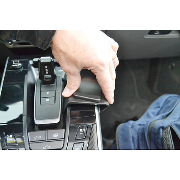 Houder - Brodit ProClip - Porsche 911 (992) 2020-> -Angled mount Houder - Brodit ProClip - Porsche 911 (992) 2020-> -Angled mount