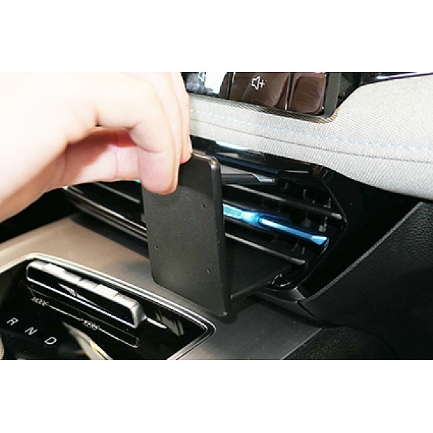 Houder - Brodit ProClip - MG 5 2022-> Center mount Houder - Brodit ProClip - MG 5 2022-> Center mount