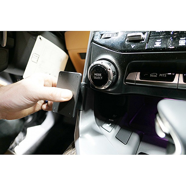 Houder - Brodit ProClip - Lexus LX Serie 2022-> Center mount Houder - Brodit ProClip - Lexus LX Serie 2022-> Center mount