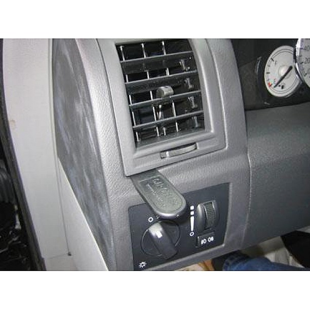 Houder - Brodit ProClip - Chrysler 300C / Touring 2005-2010 Left mount Houder - Brodit ProClip - Chrysler 300C / Touring 2005-2010 Left mount