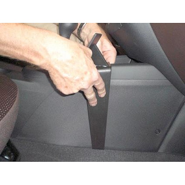 Houder - Brodit ProClip - Kia Cerato 2010-2011 Console mount Houder - Brodit ProClip - Kia Cerato 2010-2011 Console mount