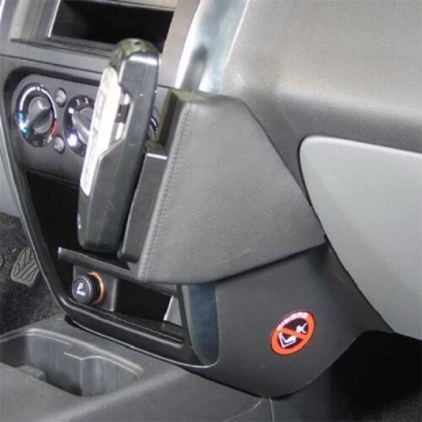 Houder - Kuda Fiat Sedici 06/2006- 2009 Kleur: Zwart Houder - Kuda Fiat Sedici 06/2006- 2009 Kleur: Zwart