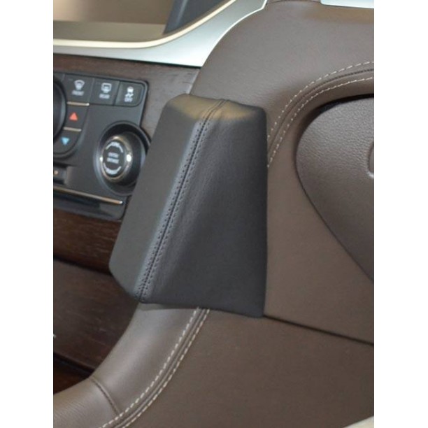 Houder - Kuda Lancia Thema 10/2011-2015 Kleur: Zwart Houder - Kuda Lancia Thema 10/2011-2015 Kleur: Zwart