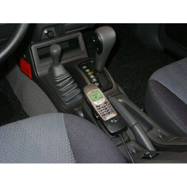 Houder - Kuda Mitsubishi L200 12/2002-02/2006 Kleur: Zwart Houder - Kuda Mitsubishi L200 12/2002-02/2006 Kleur: Zwart