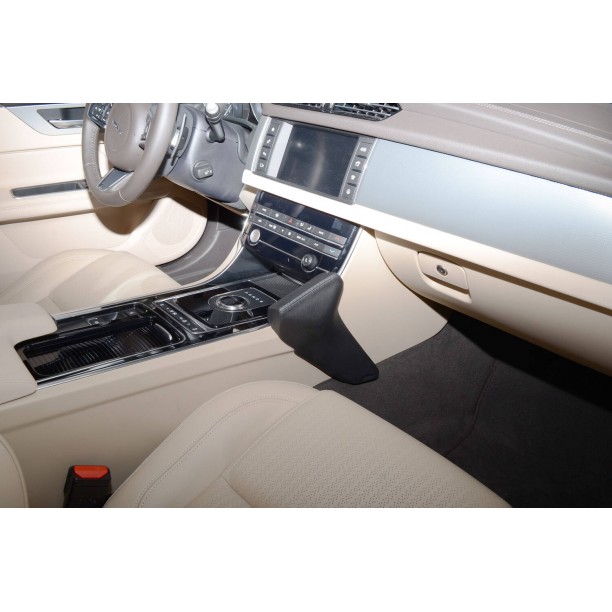 Houder - Kuda Jaguar XF/ XE 06/2015-2016 Kleur: Zwart Houder - Kuda Jaguar XF/ XE 06/2015-2016 Kleur: Zwart