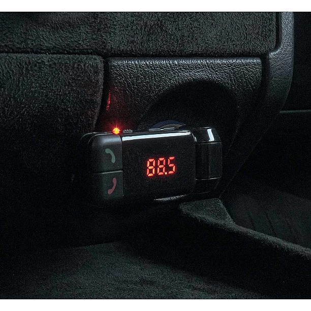 FM Transmitter 2×USB-A 12V 24V
