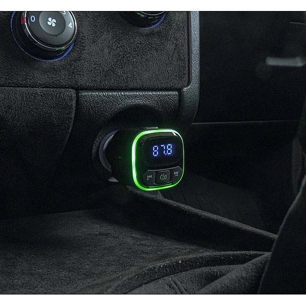 FM Transmitter 1×USB-A 2×USB-C 12V 24V