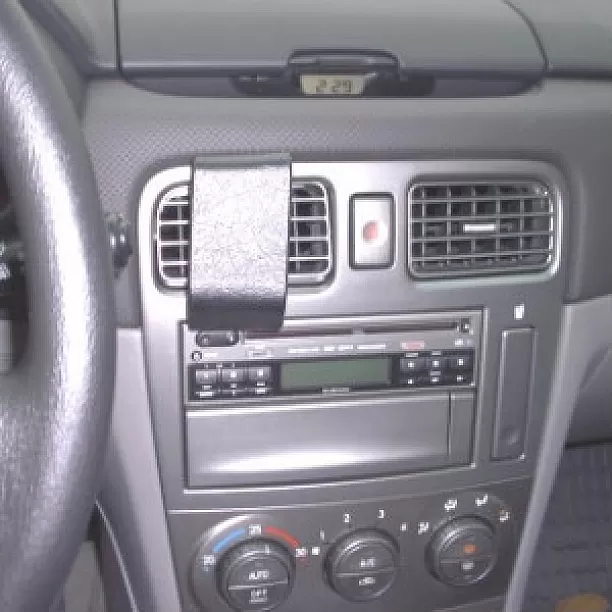 Houder - Brodit ProClip - Subaru Forester 2003-2007 Center mount Houder - Brodit ProClip - Subaru Forester 2003-2007 Center mount