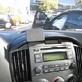 Houder - Brodit ProClip - Hyundai H1 2009-2020 / iLoad/ iMax 2009-2020 Center mount
