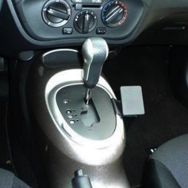 Houder - Brodit ProClip - Nissan Juke 2011-2019 Console mount Houder - Brodit ProClip - Nissan Juke 2011-2019 Console mount