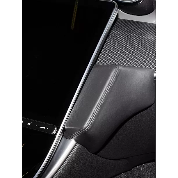 Houder - Kuda Mercedes Benz C-Klasse 2021-2022 Kleur: Zwart Houder - Kuda Mercedes Benz C-Klasse 2021-2022 Kleur: Zwart