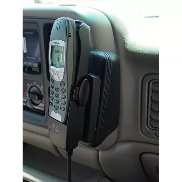 Houder - Kuda Chevrolet Tahoe 2000-2006 Kleur: Zwart Houder - Kuda Chevrolet Tahoe 2000-2006 Kleur: Zwart