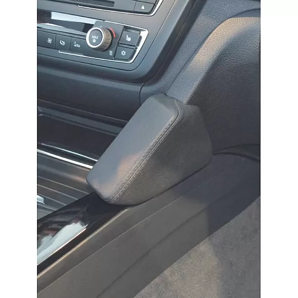 Houder - Kuda BMW 3-Serie (F30) 2012-2019 Kleur: Zwart Houder - Kuda BMW 3-Serie (F30) 2012-2019 Kleur: Zwart