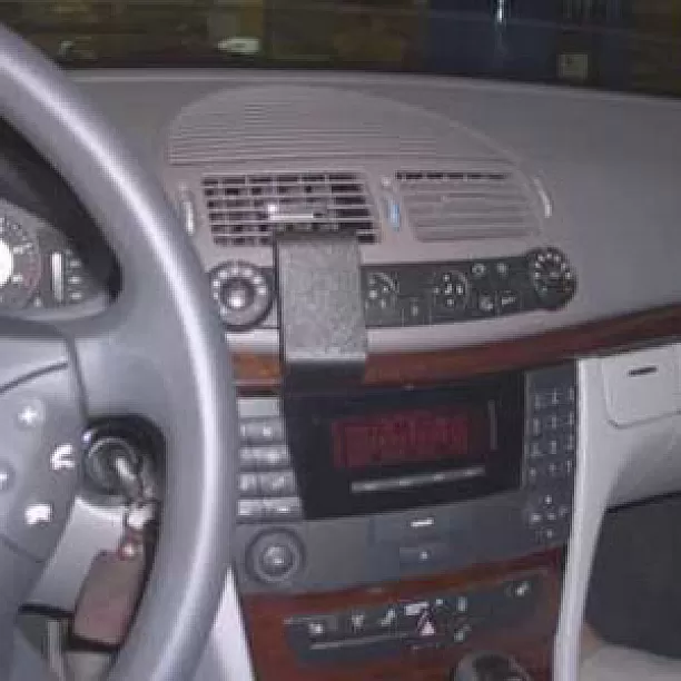 Houder - Brodit ProClip - Mercedes Benz E-Klasse Coupé/Sedan/Station 2002-2009 Center mount Houder - Brodit ProClip - Mercedes Benz E-Klasse Coupé/Sedan/Station 2002-2009 Center mount