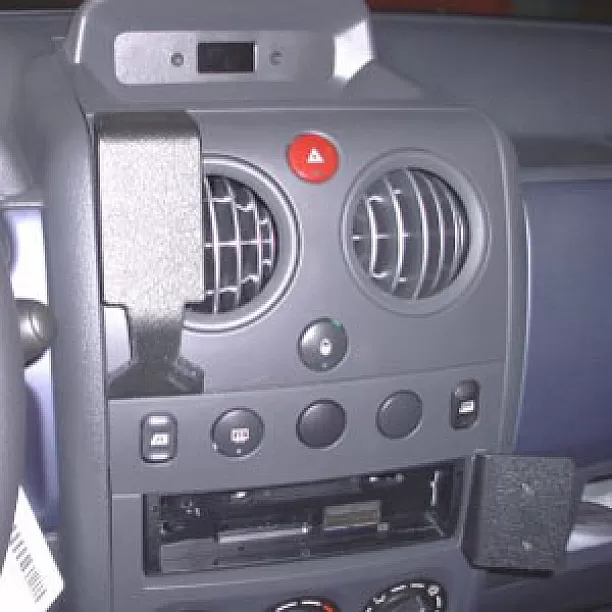 Houder - Brodit ProClip - Citroën Berlingo II - Peugeot Partner 2003-2008 Center mount Houder - Brodit ProClip - Citroën Berlingo II - Peugeot Partner 2003-2008 Center mount