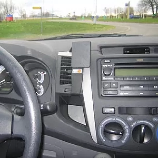 Houder - Brodit ProClip - Toyota HiLux 2006-2009 Center mount Houder - Brodit ProClip - Toyota HiLux 2006-2009 Center mount