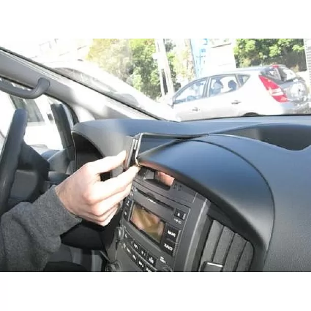 Houder - Brodit ProClip - Hyundai H1 2009-2020 / iLoad/ iMax 2009-2020 Center mount Houder - Brodit ProClip - Hyundai H1 2009-2020 / iLoad/ iMax 2009-2020 Center mount