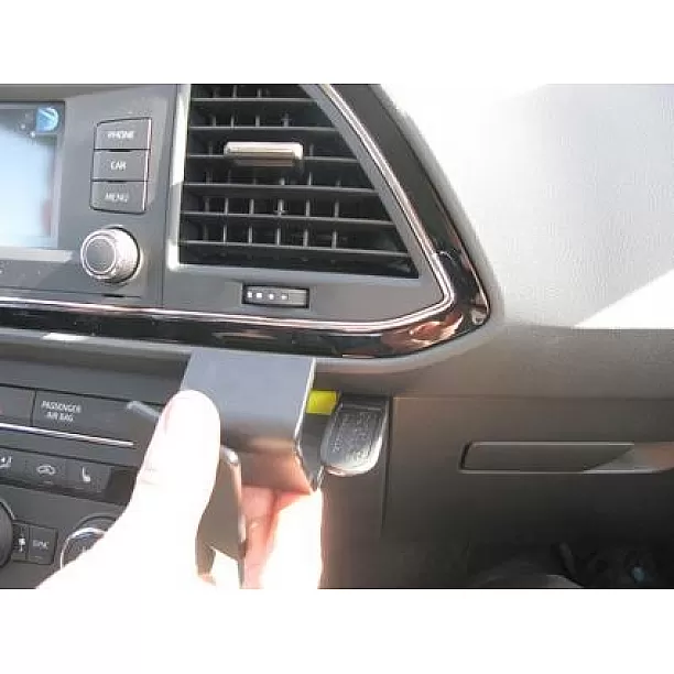 Houder - Brodit ProClip - Seat Leon 2013-2020 Angled mount Houder - Brodit ProClip - Seat Leon 2013-2020 Angled mount