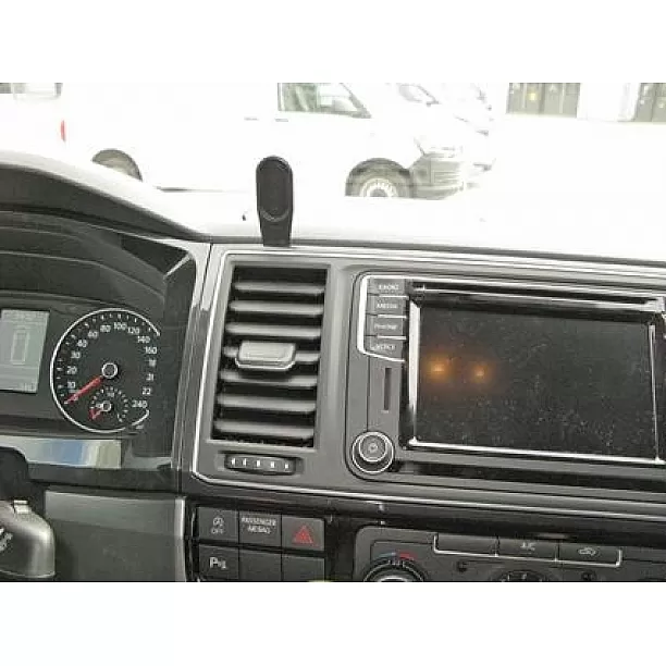 Houder - Brodit ProClip - Volkswagen T6 / Multivan 2016-2020 Center mount Houder - Brodit ProClip - Volkswagen T6 / Multivan 2016-2020 Center mount